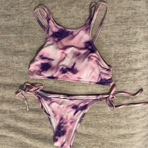 Small Cupshe bathing suit top and bottoms